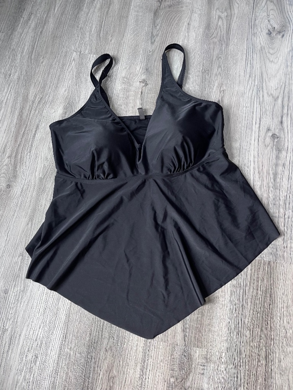 Torrid Black Tankini Dress Swim Top Asymmetrical Hem Women’s Size 3